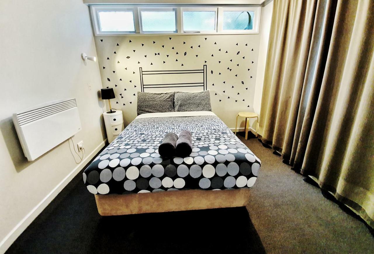 Albergue Bumbles Backpackers Queenstown Exterior foto